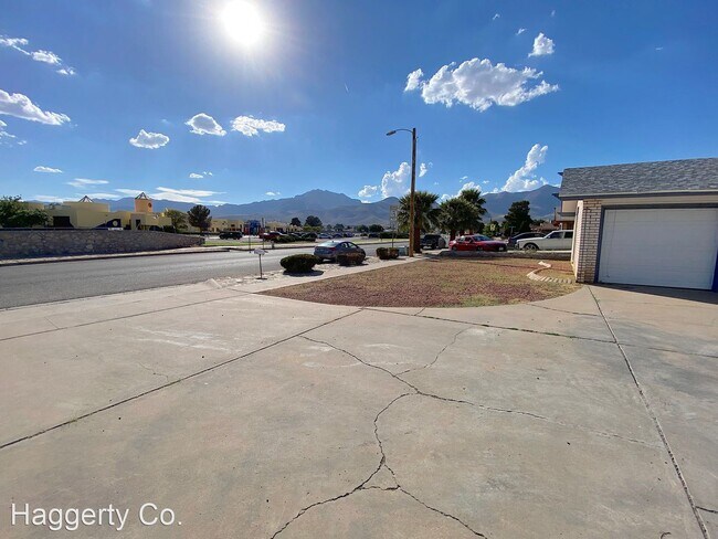 Building Photo - 4 br, 2 bath House - 4705 Rutherford