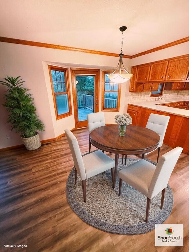 Building Photo - Byron Center updated 4 bed 3 bed house wit...