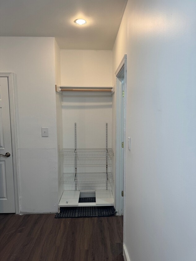 Building Photo - 103 Trupenny Turn