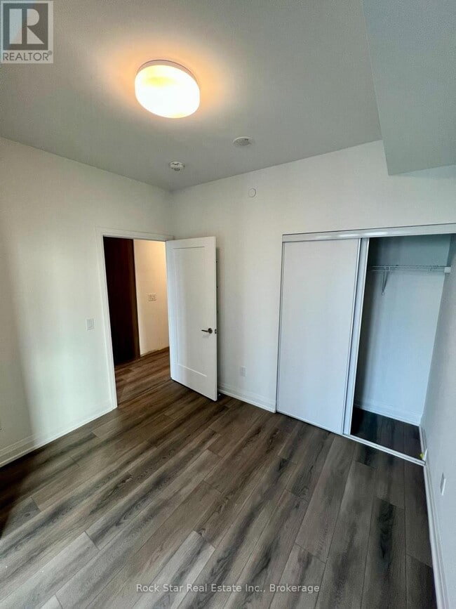 Photo du bâtiment - 20 Soudan Ave