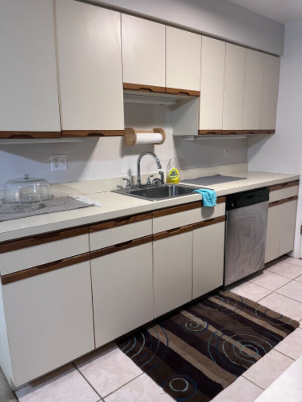 Building Photo - 22 John St