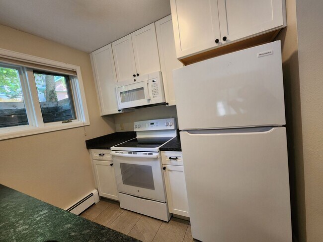 Foto del edificio - Updated 1BR Condo at the Edge of Boulder –...