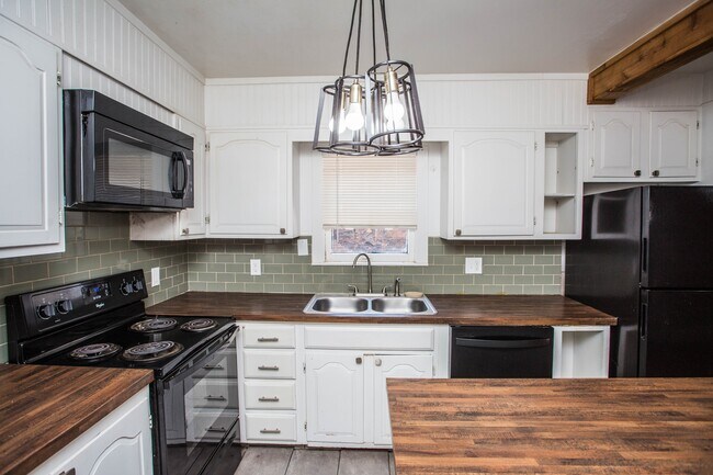 Foto del edificio - 2411 21st St