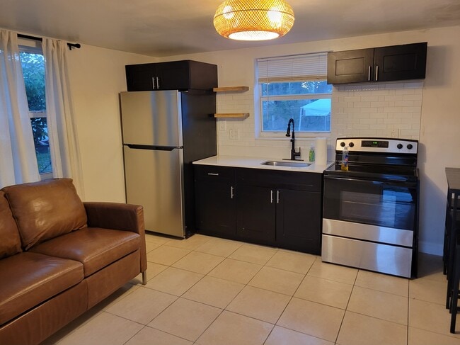 Foto del edificio - 510 N 60th Way