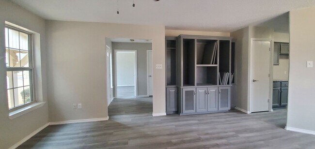 Foto del edificio - 2885 Inniswood Cir