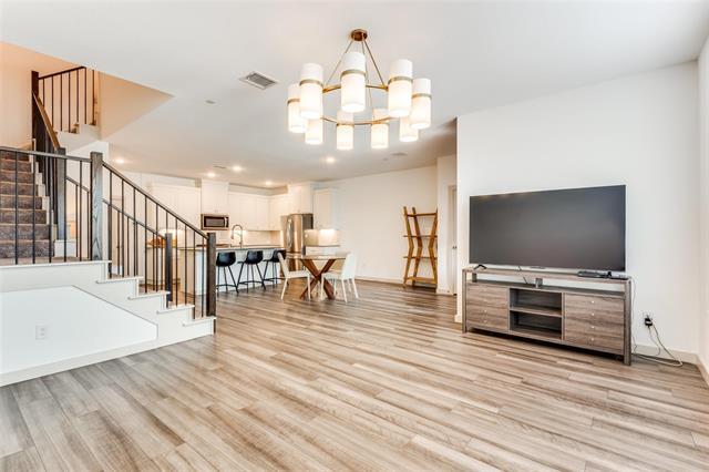 Foto del edificio - 456 Madison Ave