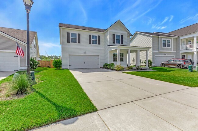 Building Photo - Modern Comfort Meets Timeless Charm in Lim...