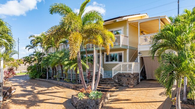 Building Photo - Available now. Furnished. 3-Bedroom Rental...