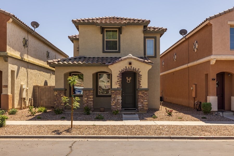 Primary Photo - Beautiful home for rent in Vinsanto!