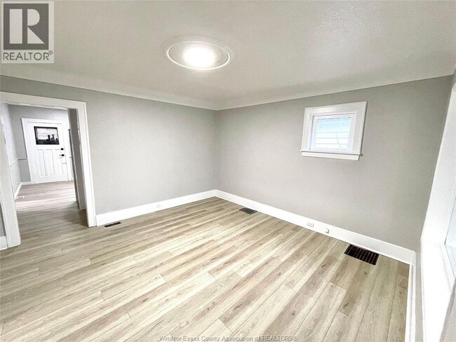 Building Photo - 2267 Highland Ave