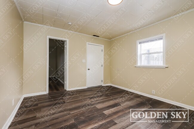 Foto del edificio - 1711 S Blaine St