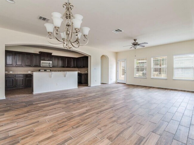 Foto del edificio - 120 Sawtooth Dr