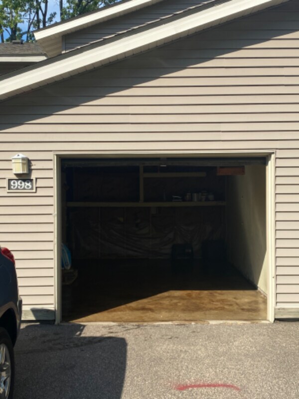 Building Photo - 998 Carmel Ct