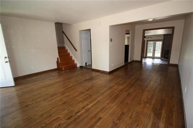 Foto del edificio - 2915 Westminster Rd