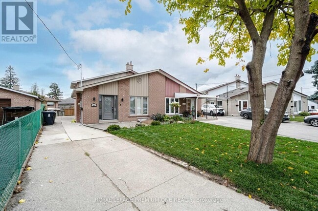 Building Photo - 49 Gulfstream Rd
