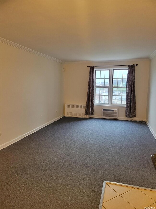 Building Photo - 151-35 84th St