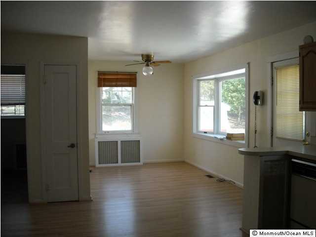 Building Photo - 552 Union Hill Rd