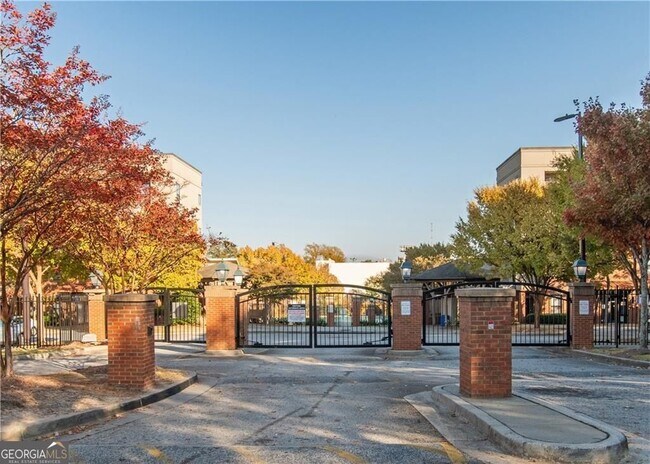 Foto del edificio - 898 Oak St SW