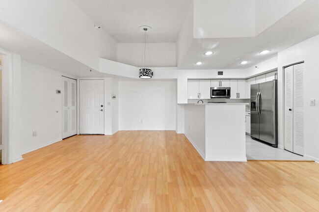 Foto del edificio - 140 Yacht Club Way