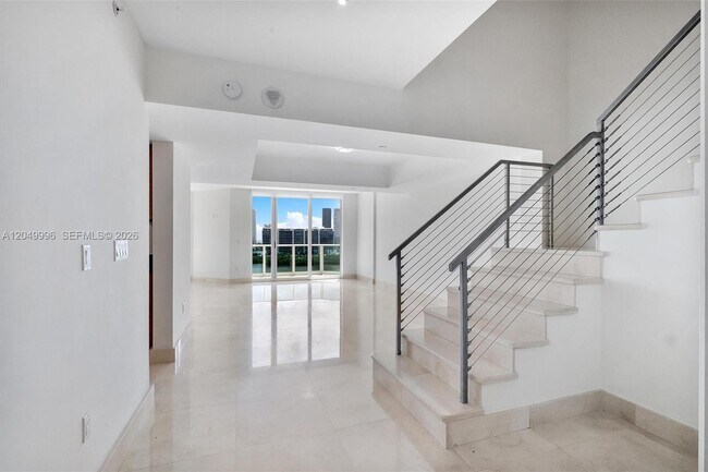 Foto del edificio - 3301 NE 183rd St