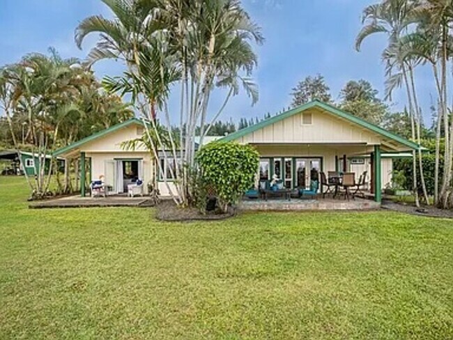 Building Photo - Spacious Holualoa Home for Rent in Private Hualalai Farms Community