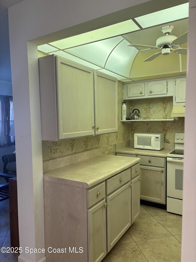 Building Photo - 6500 Falcon Way
