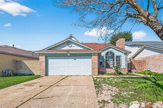 Building Photo - 10707 Staghill Dr