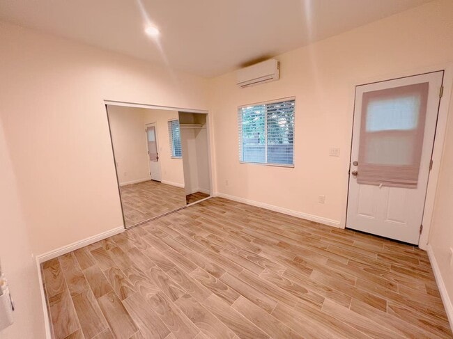 Foto del edificio - 12285 Zeta St