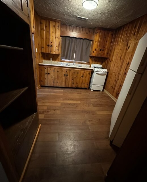 Foto del edificio - 107 Cheyenne Blvd