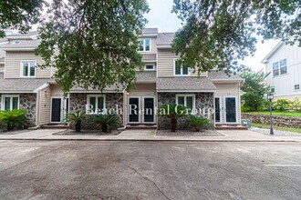 Building Photo - 2010 Sand Dunes Dr