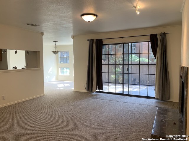 Foto del edificio - 7930 Roanoke Run