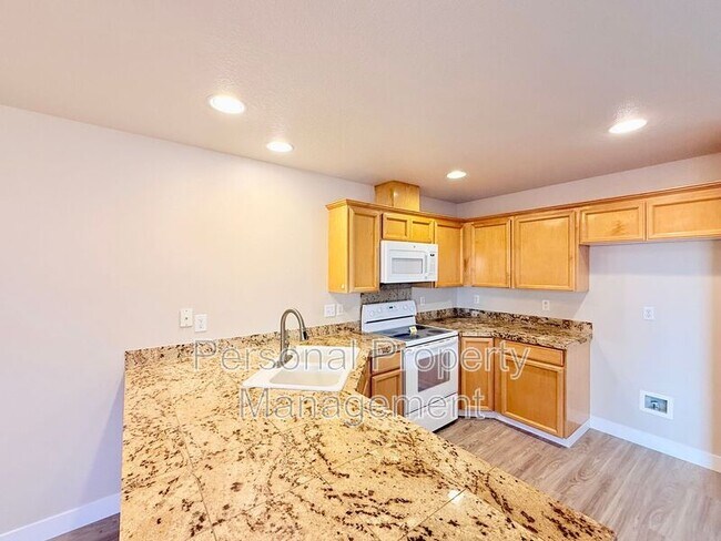 Foto del edificio - 16524 NE 19th St