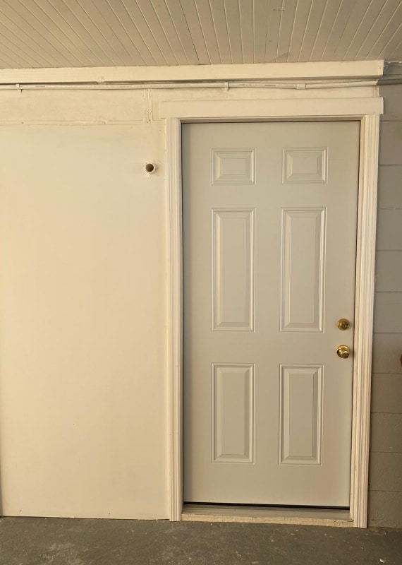 Building Photo - 129 Dahlia Dr