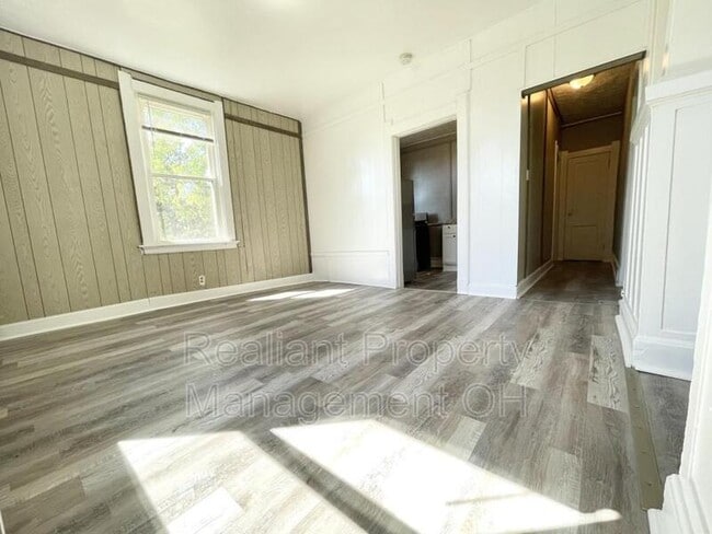 Building Photo - 2501 Highland Ave