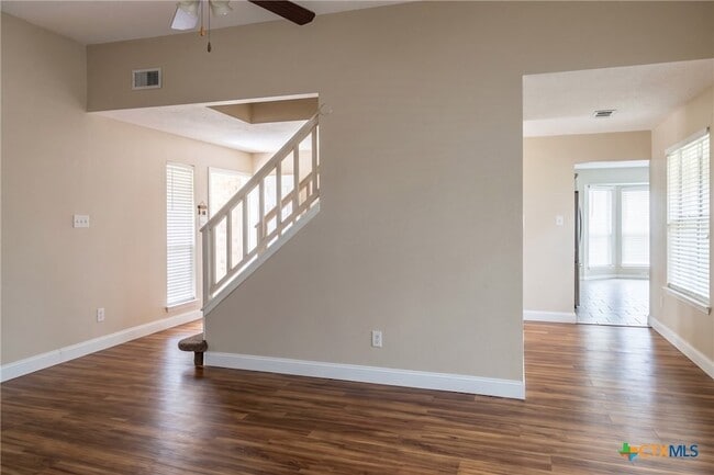Building Photo - 503 Texas St