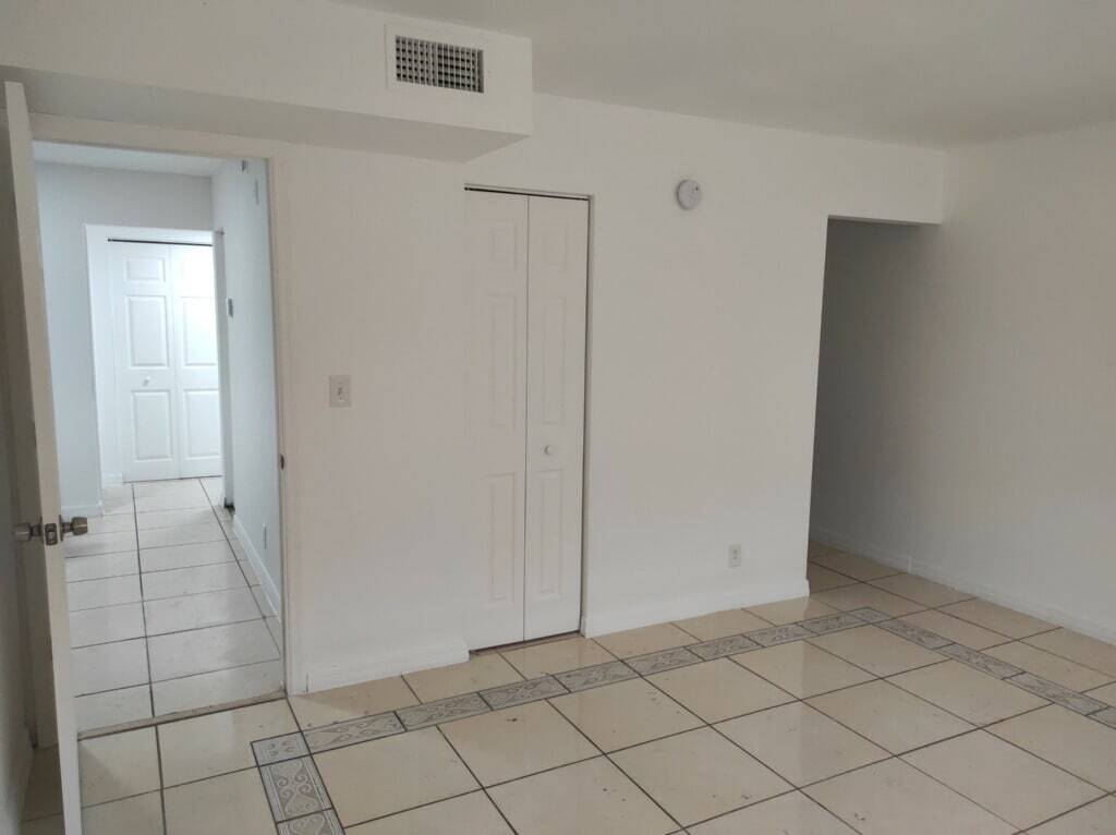 Building Photo - 2912 NW 55th Ave