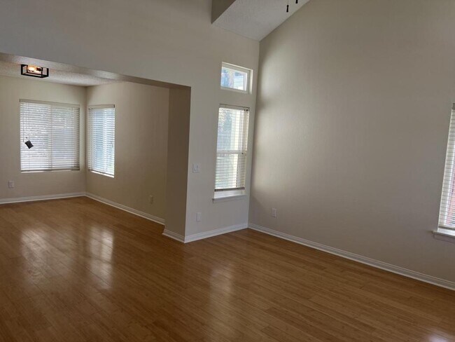 Foto del edificio - 33367 View Crest Dr