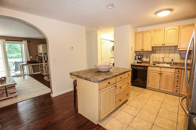 Foto del edificio - 1 Timberwood Dr