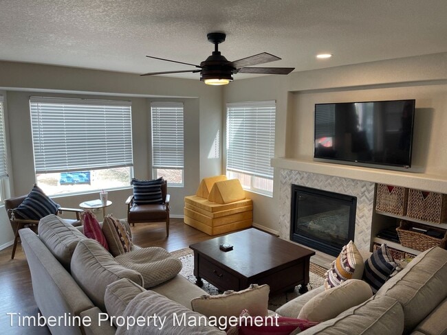 Building Photo - 4 br, 3 bath House - 3266 Sand Flower Drive