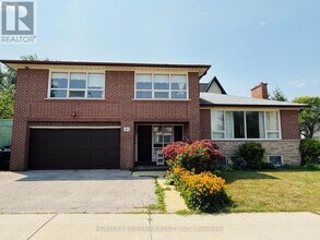 Building Photo - 193 Connaught Ave