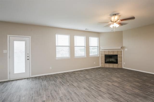 Building Photo - 533 Crown Oaks Dr