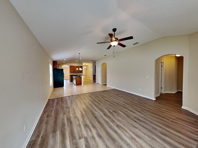 Foto del edificio - 252 Bridgeport Ln