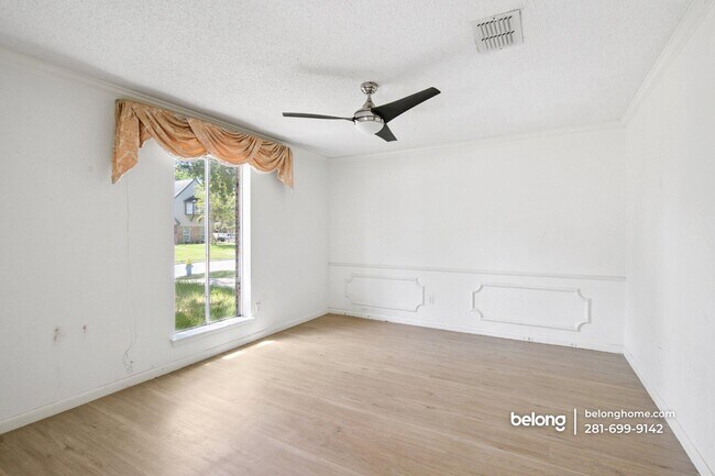 Foto del edificio - 5914 Havenwoods Dr