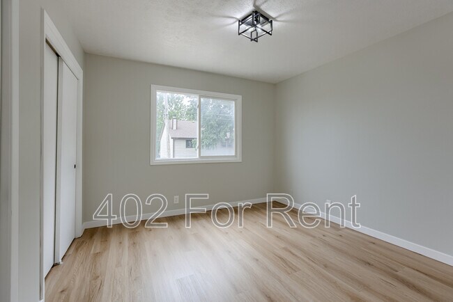 Foto del edificio - 4715 Davenport St