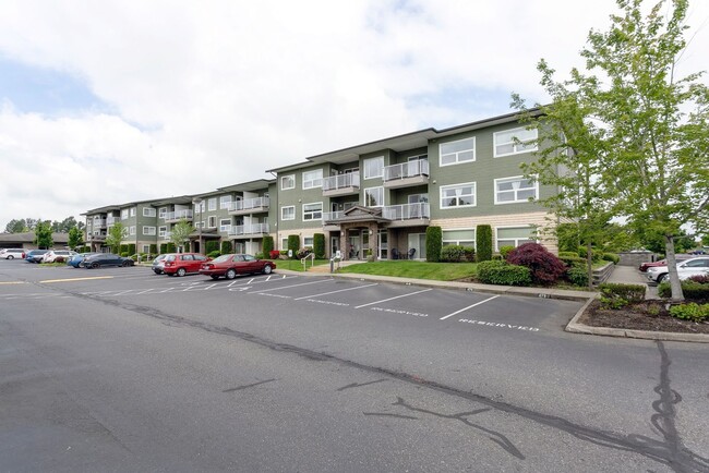 Building Photo - Fully Furnished 2-Bedroom Condo in Darby E...