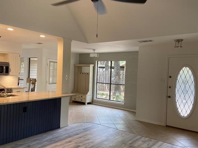 Building Photo - 3412 Timberline Dr