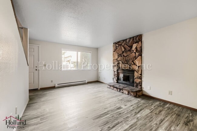 Photo - 4630 SW Southview Terrace (Beaverton, OR) Townhome