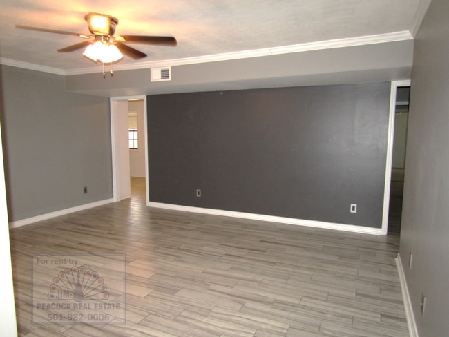 Foto del edificio - 42 Creekridge Cir