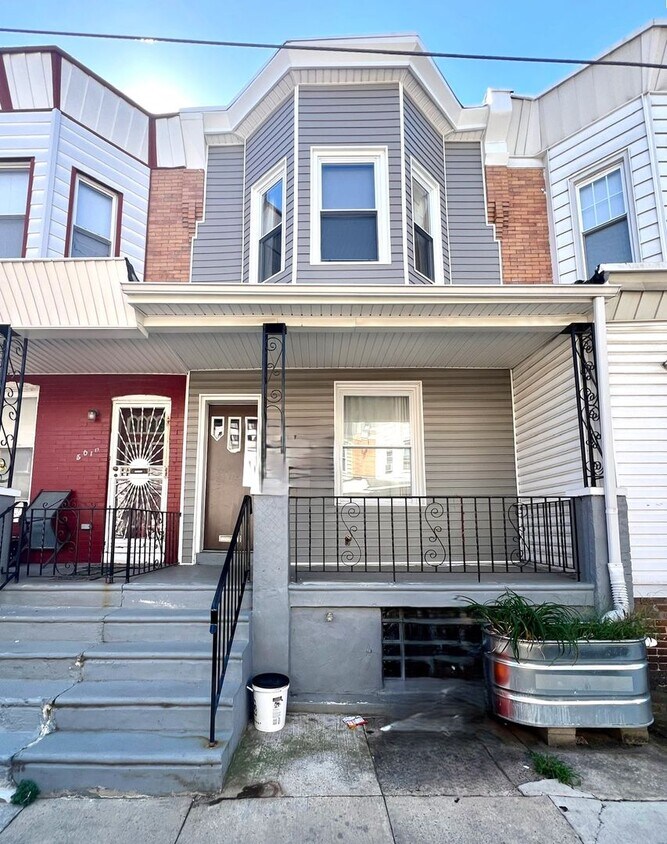 Primary Photo - Luxurious 3-Bedroom Townhome in Cobbs Cree...