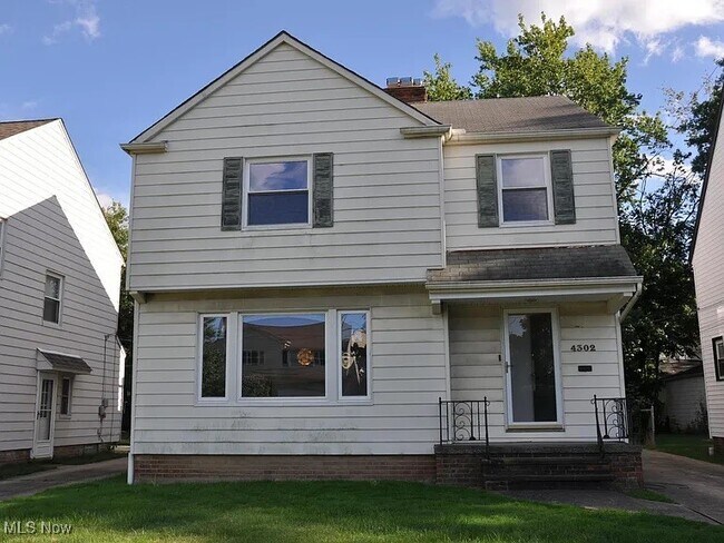 Foto del edificio - 4302 Silsby Rd